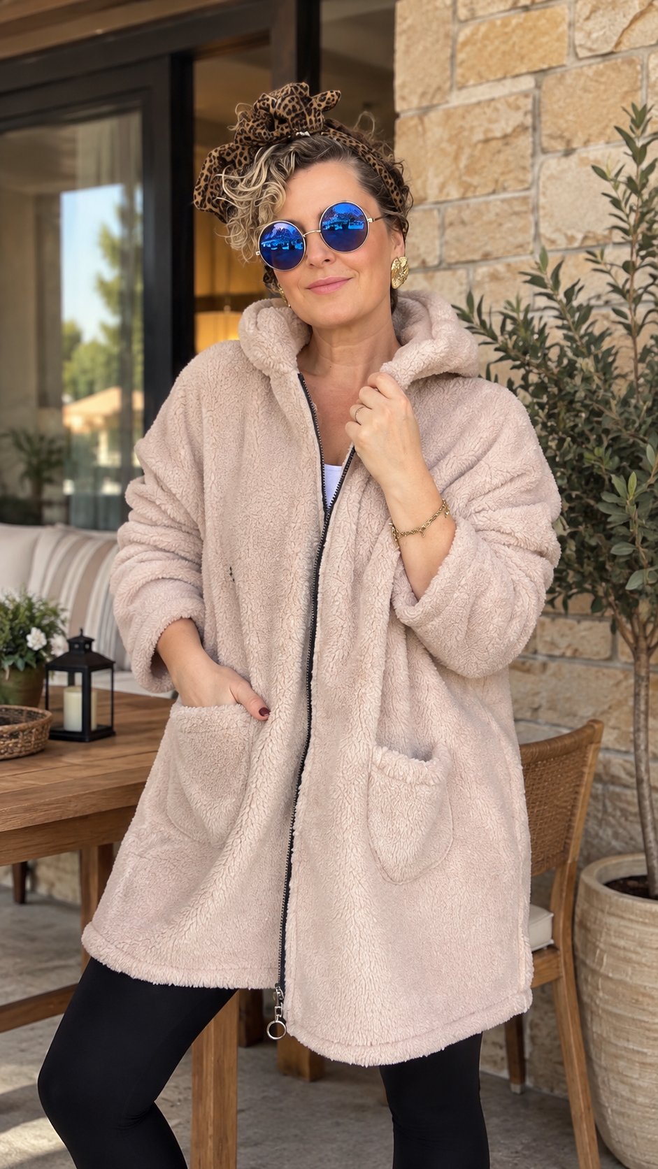 Nessa | Kapüşonlu Oversize Polar Peluş Hırka Açık Bej görsel 2