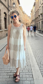 Azur İtalyan Dantel Detay Elbise Beige