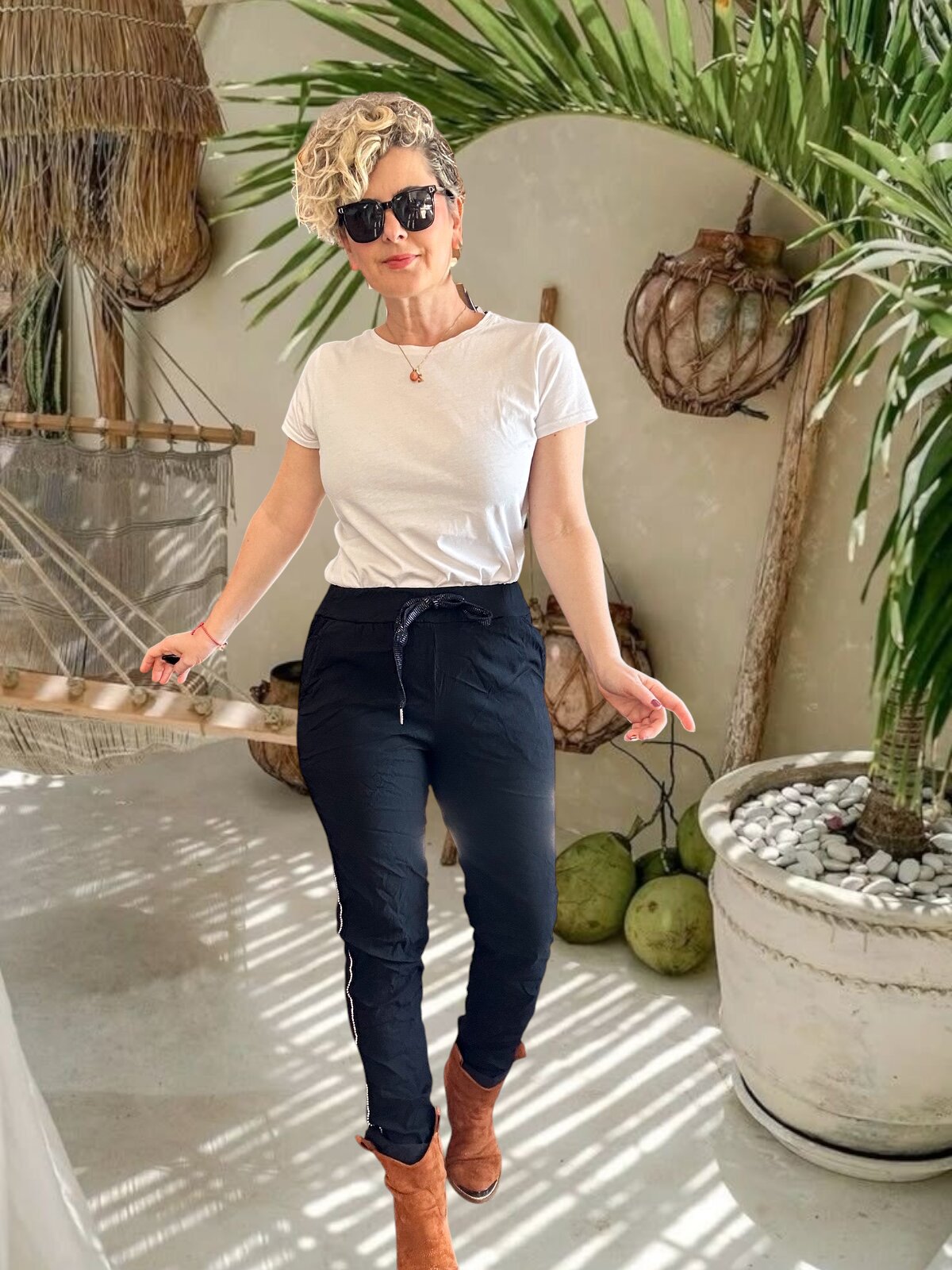 Lecce İtalyan Sihirli İnce Taş Şerit Detay Pantalon Siyah
