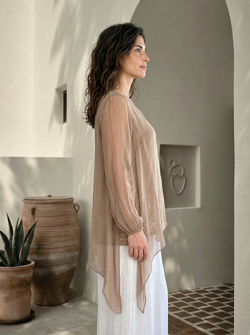 Sette Asimetrik Kesim Payetli İpek Kollu Premium Bluz Camel